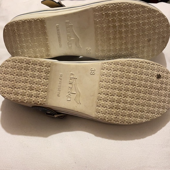 Dansko navy Mary Janes - Picture 3 of 4